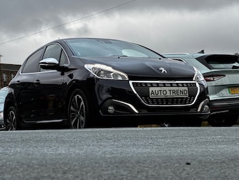 Used Peugeot 208 2018 for sale - 77285965: Photo