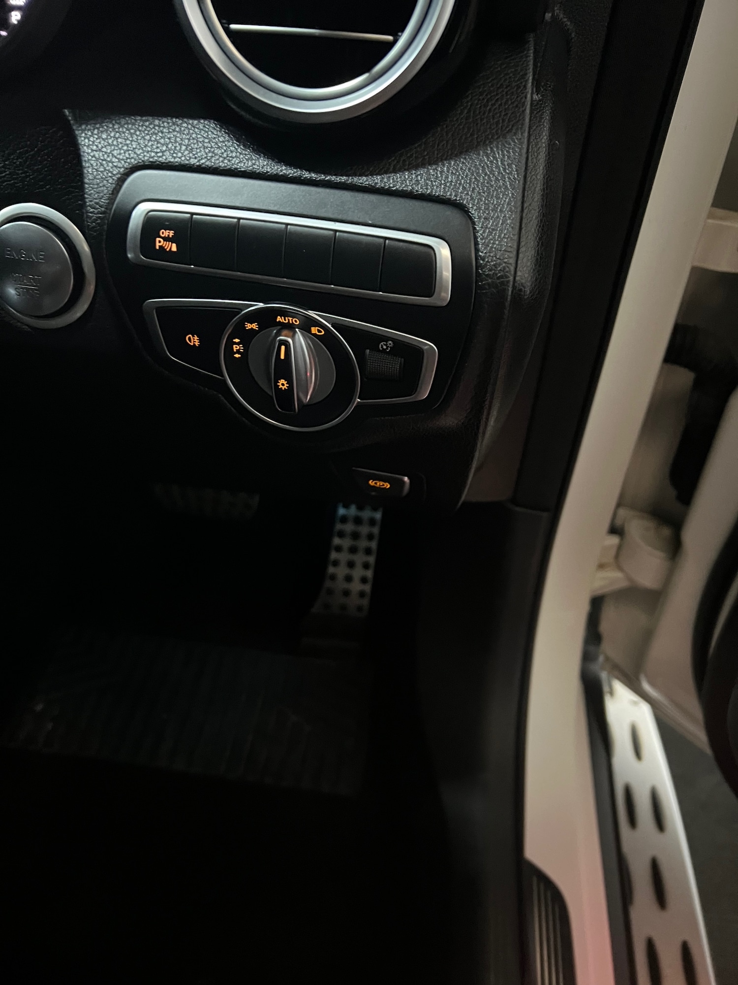 Used Mercedes-Benz GLC 2018 for sale - 77517739: Photo 8