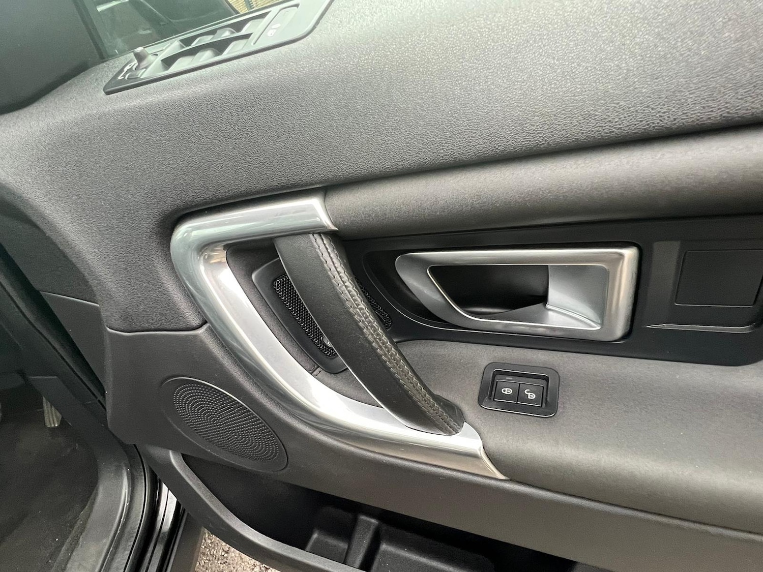 Used Land Rover Discovery Sport 2018 for sale - 76314049: Photo 14