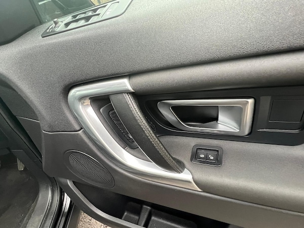 Used Land Rover Discovery Sport 2018 for sale - 76314049: Photo 15