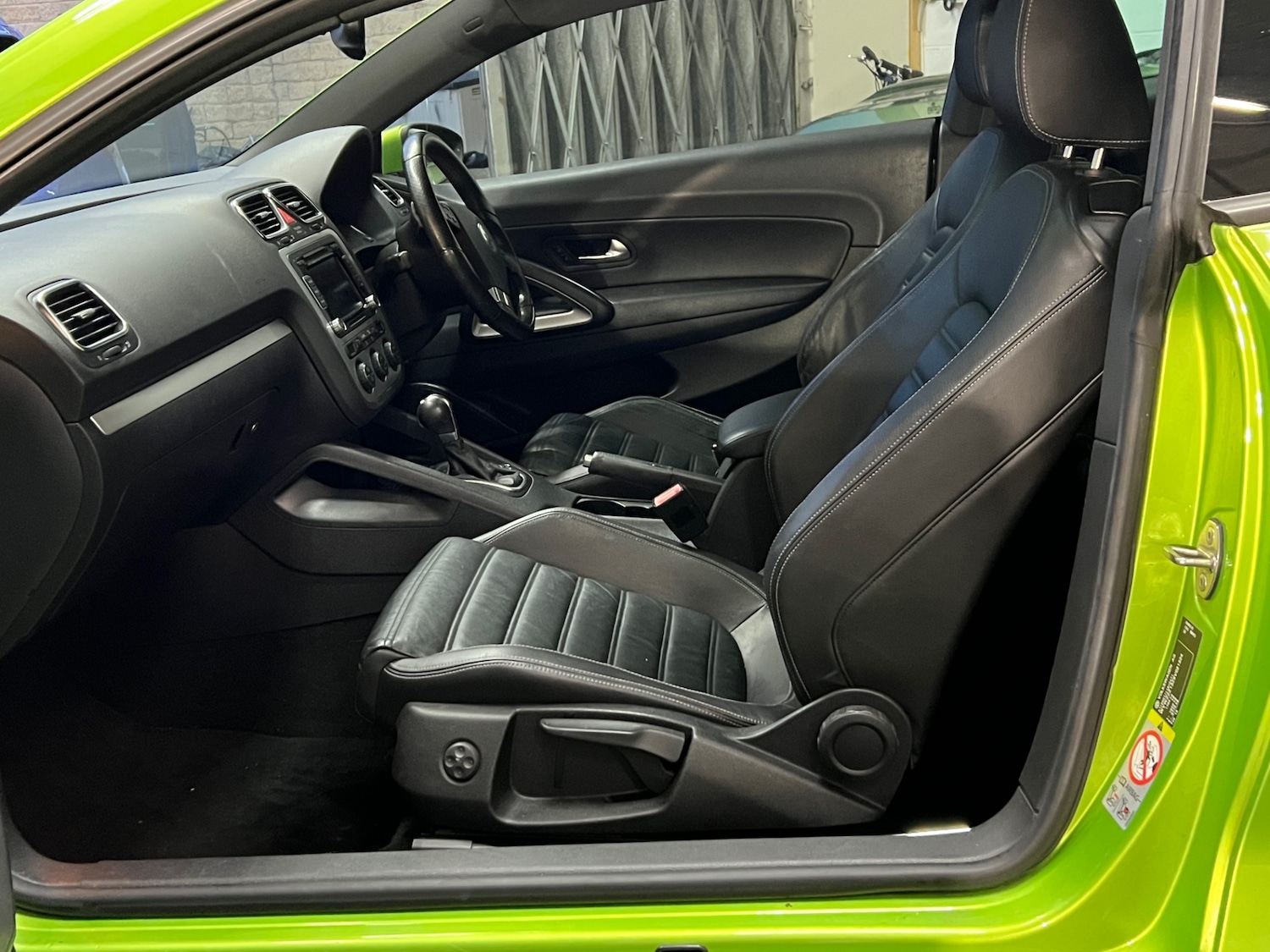 Used Volkswagen Scirocco 2009 for sale - 76861964: Photo 7