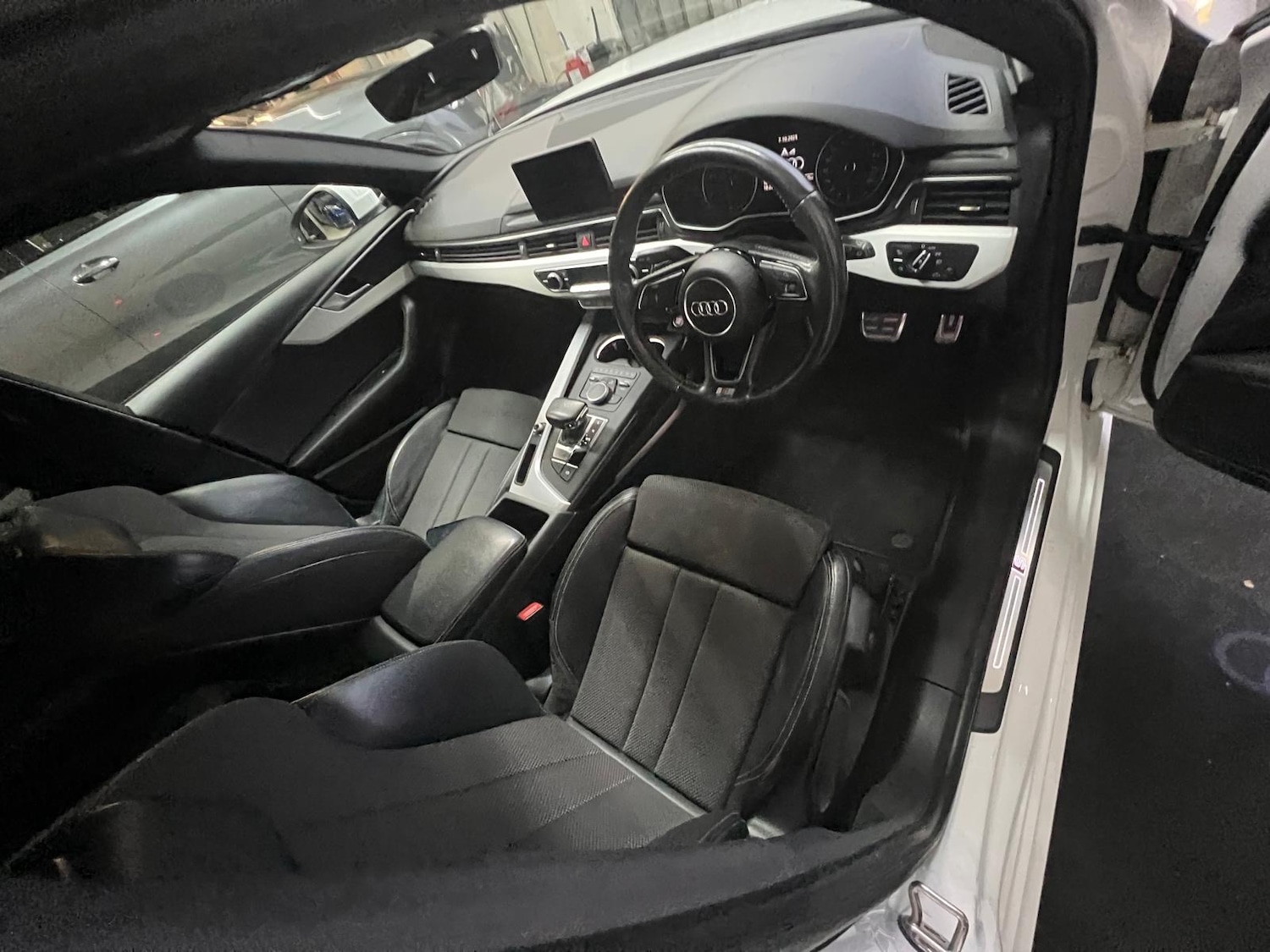 Used Audi A4 2016 for sale - 76197435: Photo 15
