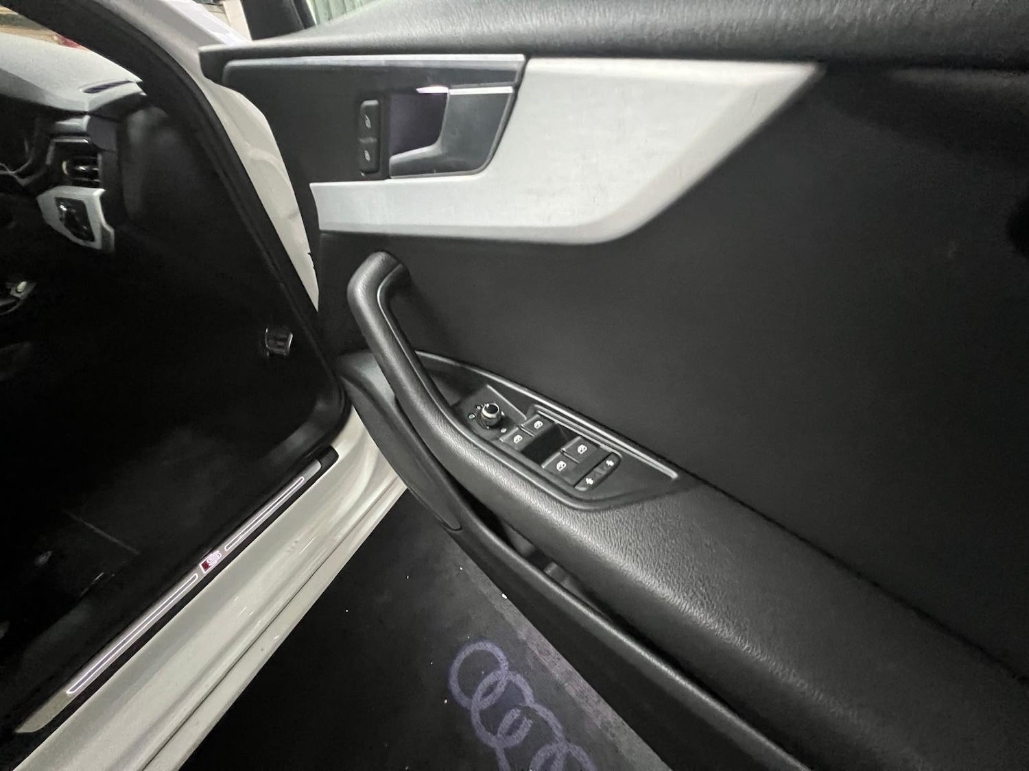 Used Audi A4 2016 for sale - 76197435: Photo 19