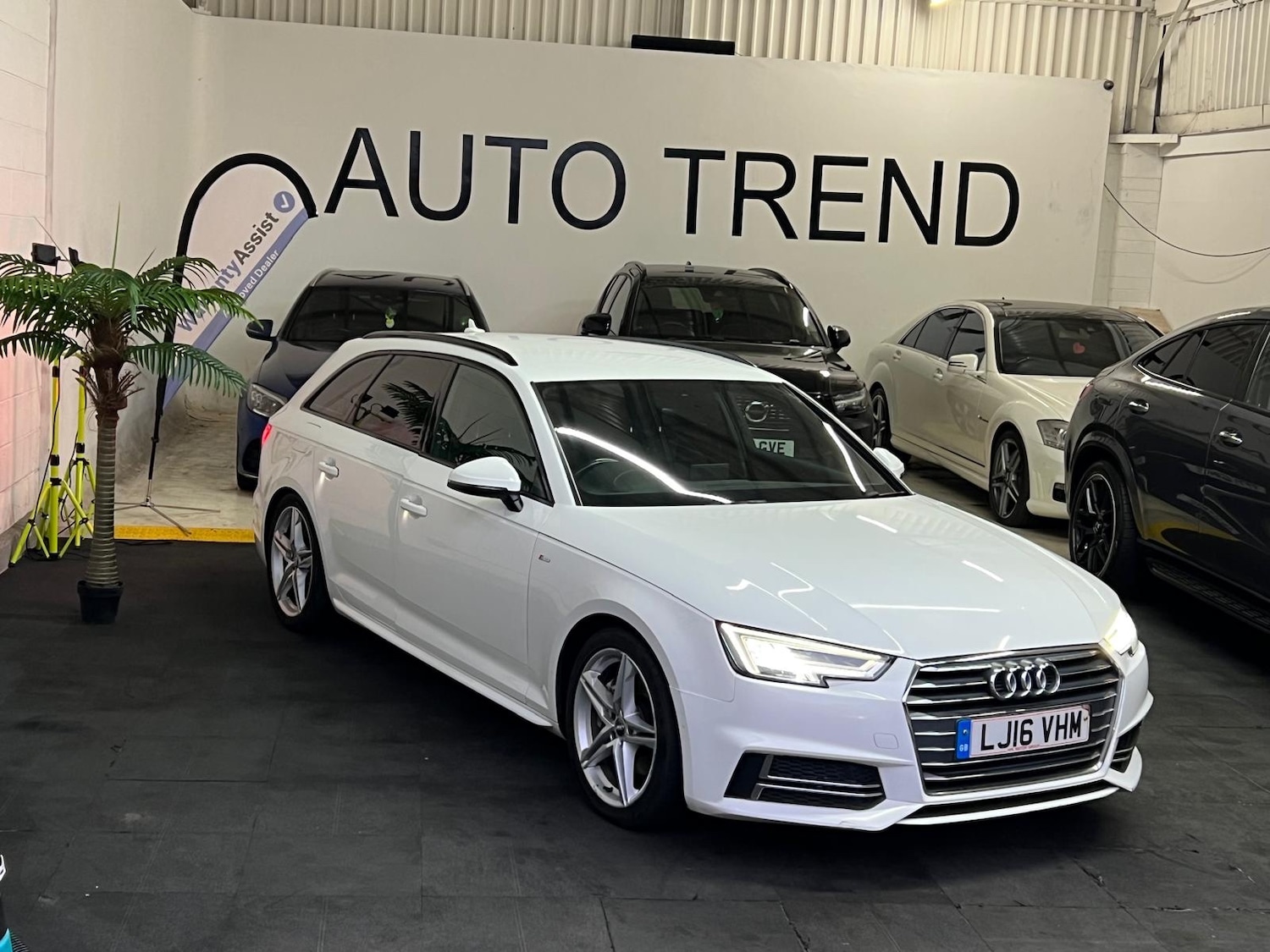 Used Audi A4 2016 for sale - 76197435: Photo 2