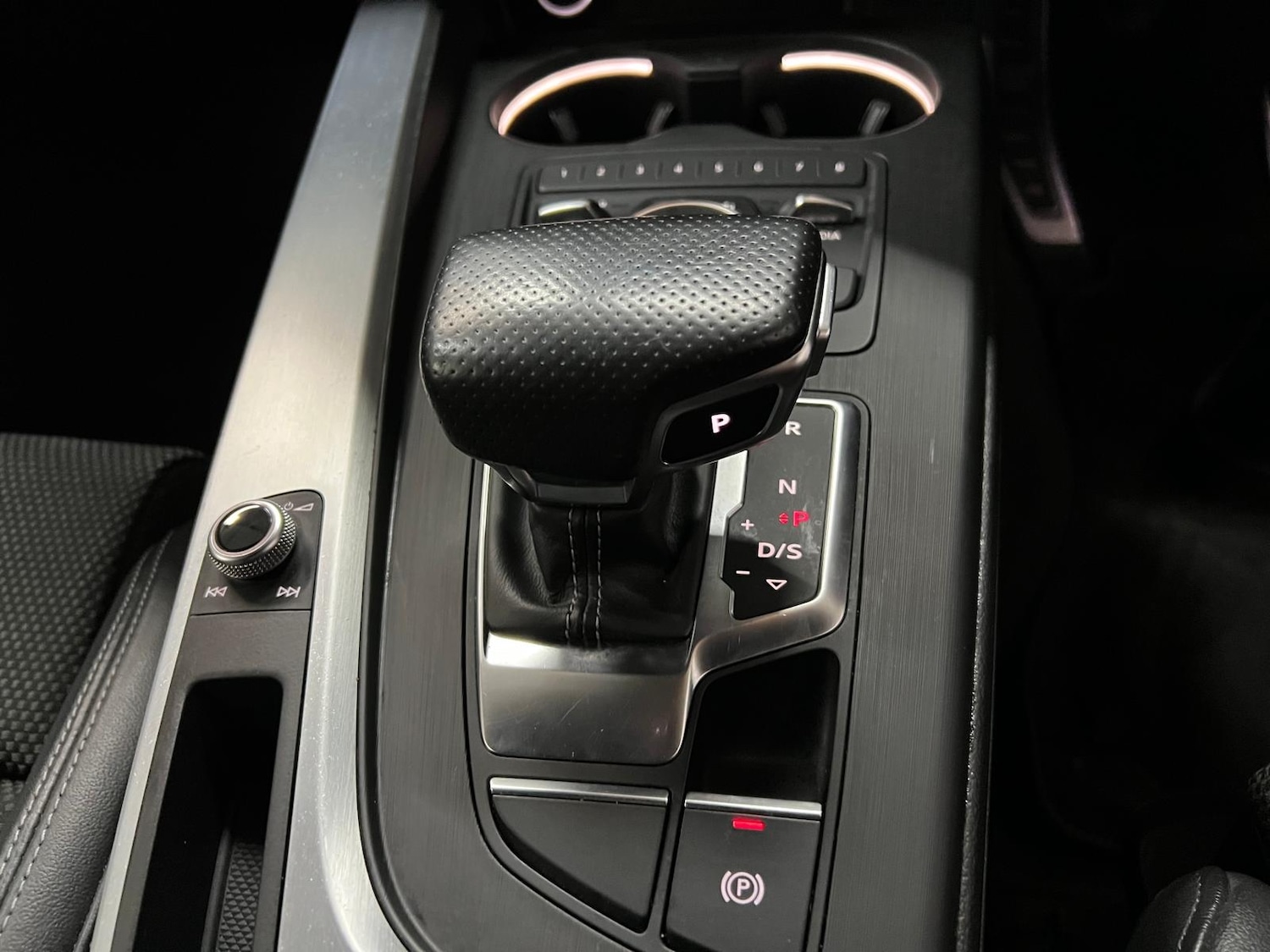 Used Audi A4 2016 for sale - 76197435: Photo 23