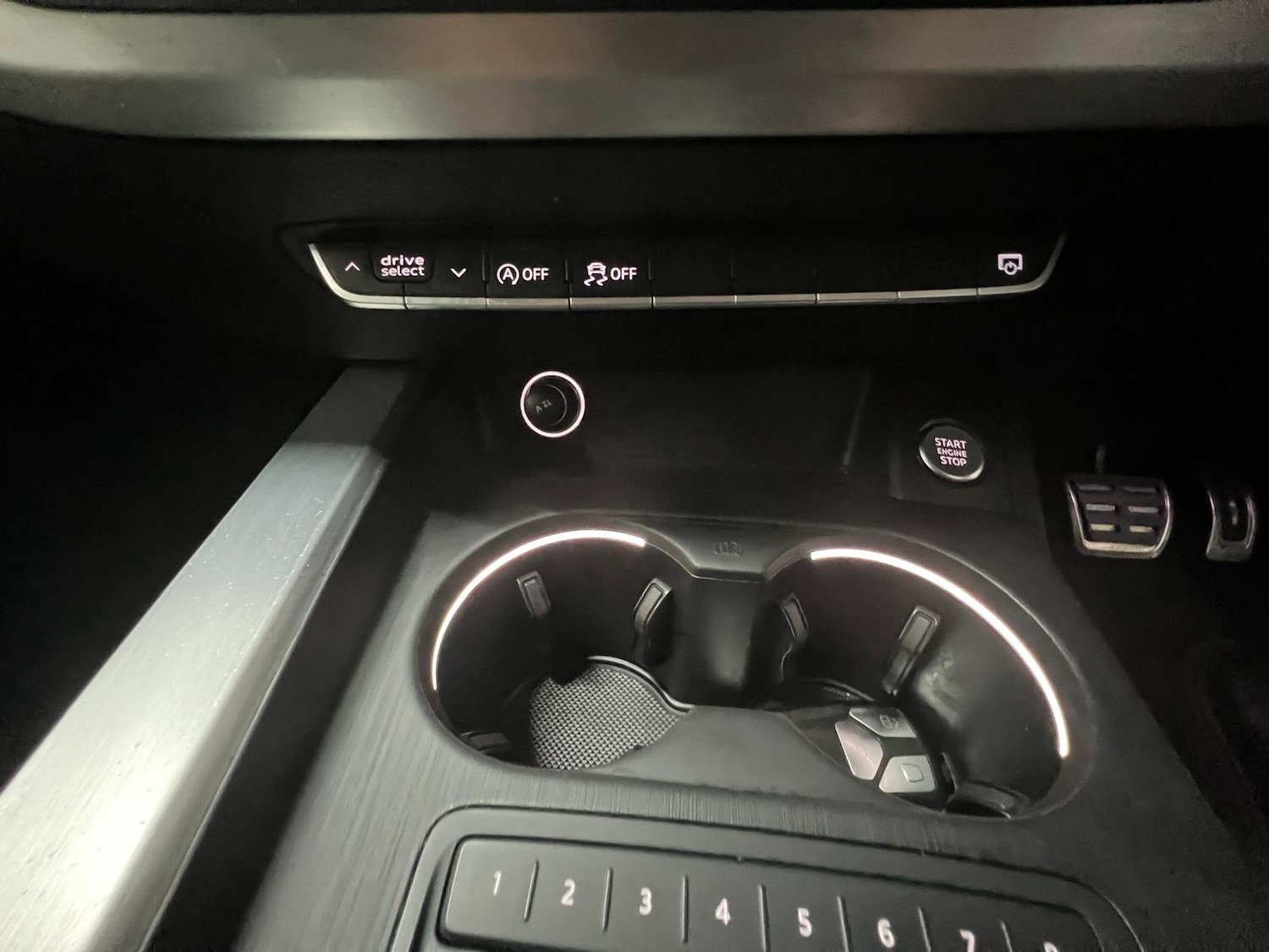 Used Audi A4 2016 for sale - 76197435: Photo 24