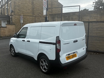 Used Ford Transit Courier 2024 for sale - 79102312: Photo