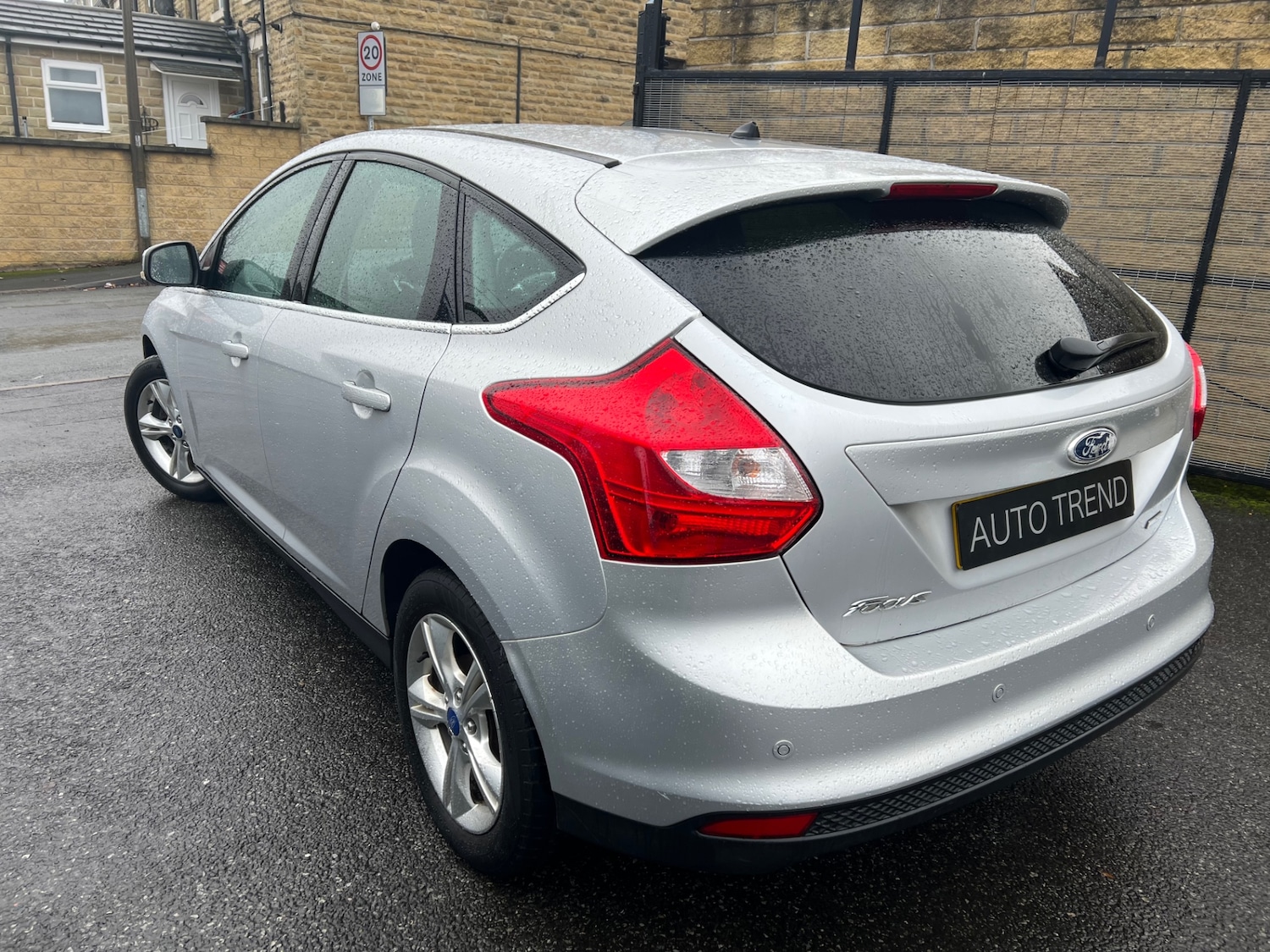 Used Ford Focus 2013 for sale - 76748094: Photo 12