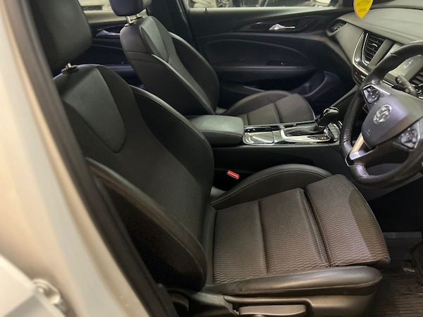 Used Vauxhall Insignia 2019 for sale - 71143086: Photo 9