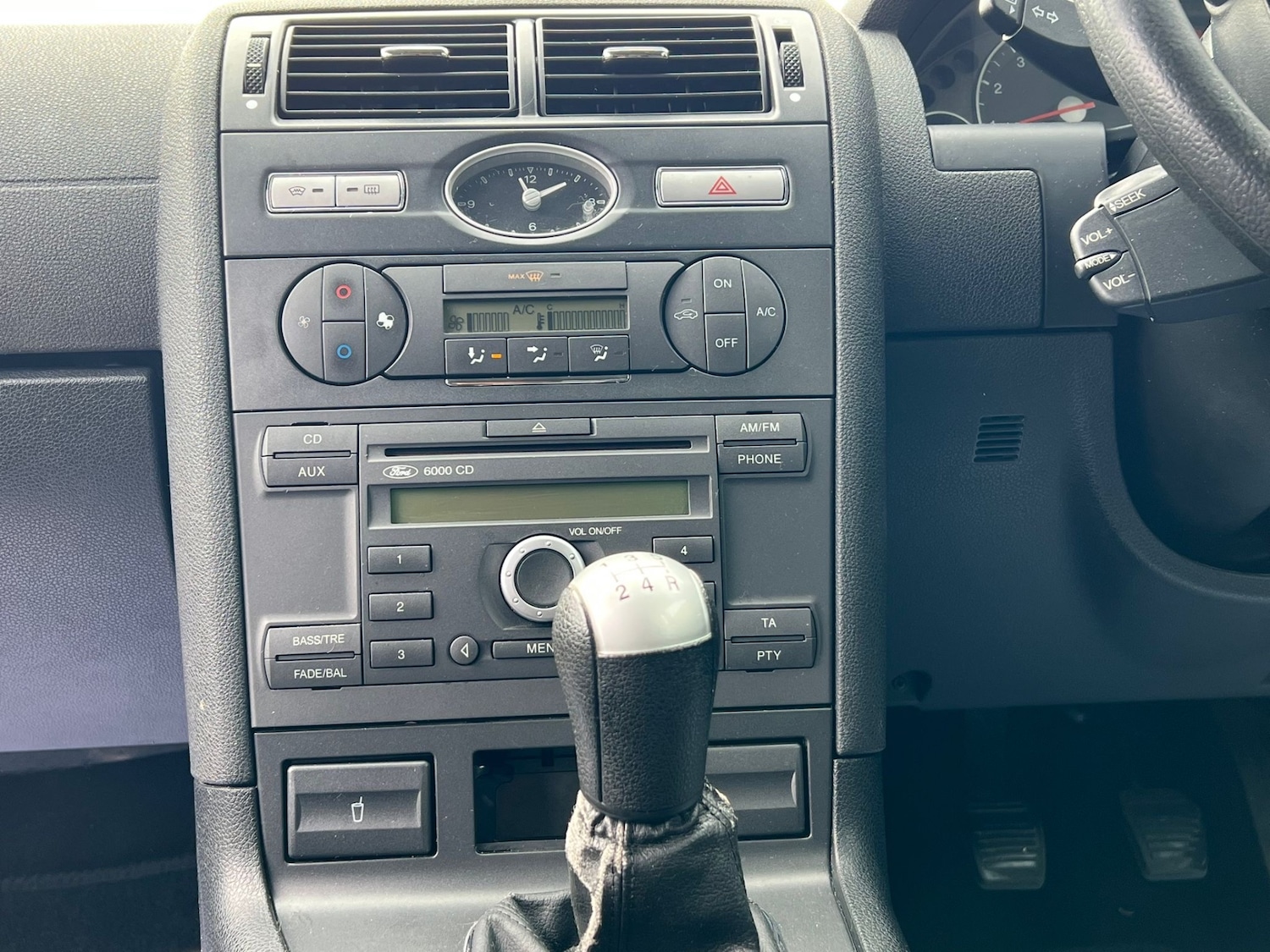 Used Ford Mondeo 2005 for sale - 75864882: Photo 12