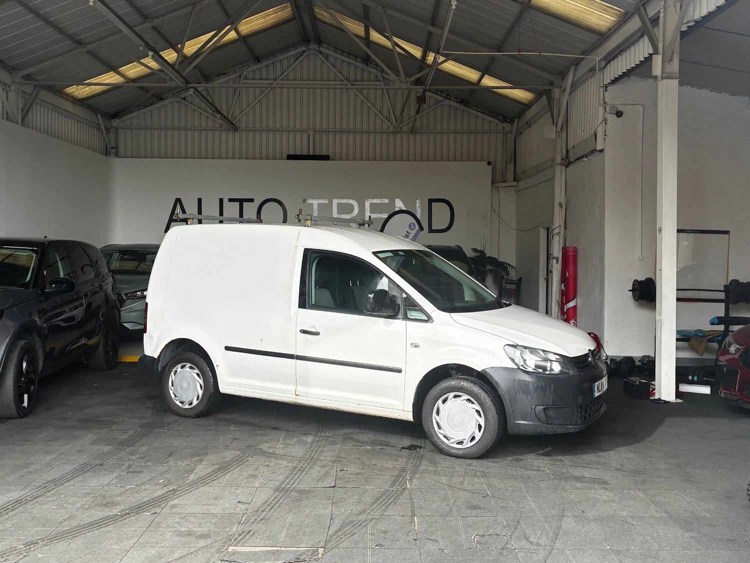 Used Volkswagen Caddy 2011 for sale - 77983393: Photo 11