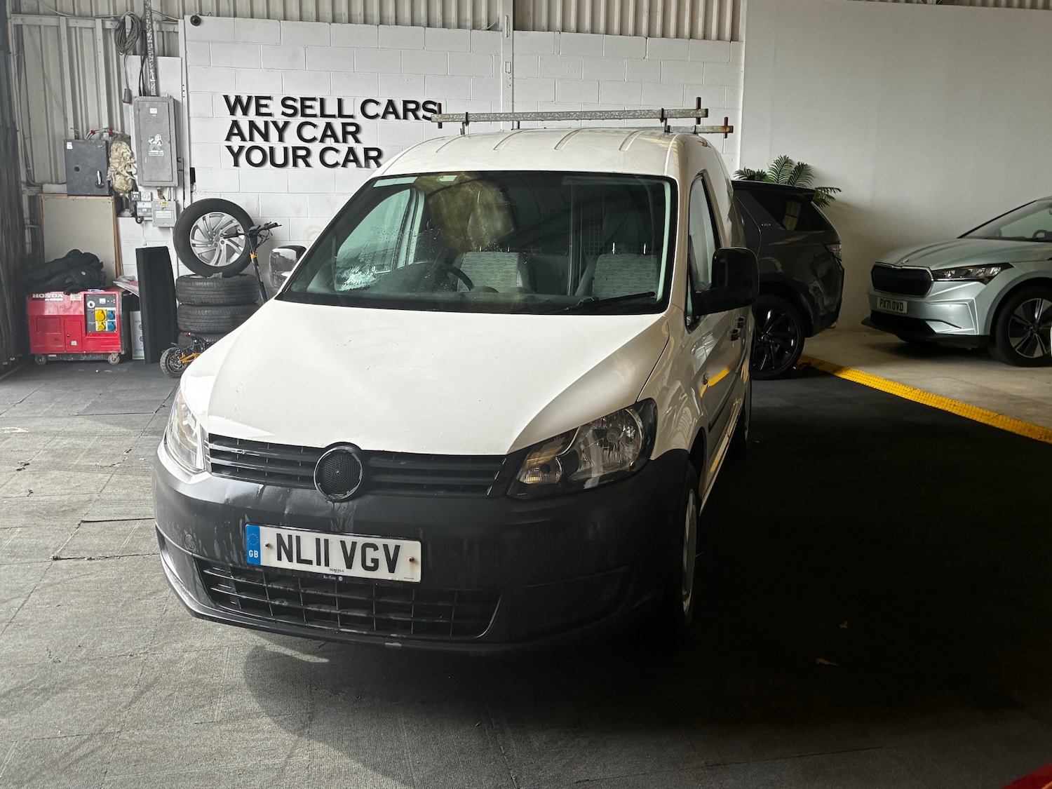 Used Volkswagen Caddy 2011 for sale - 77983393: Photo 2