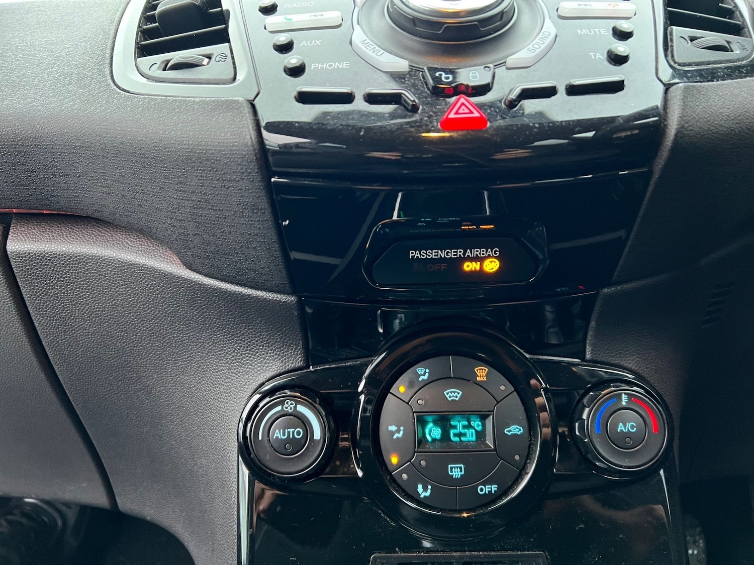 Used Ford Fiesta 2016 for sale - 77318715: Photo 7