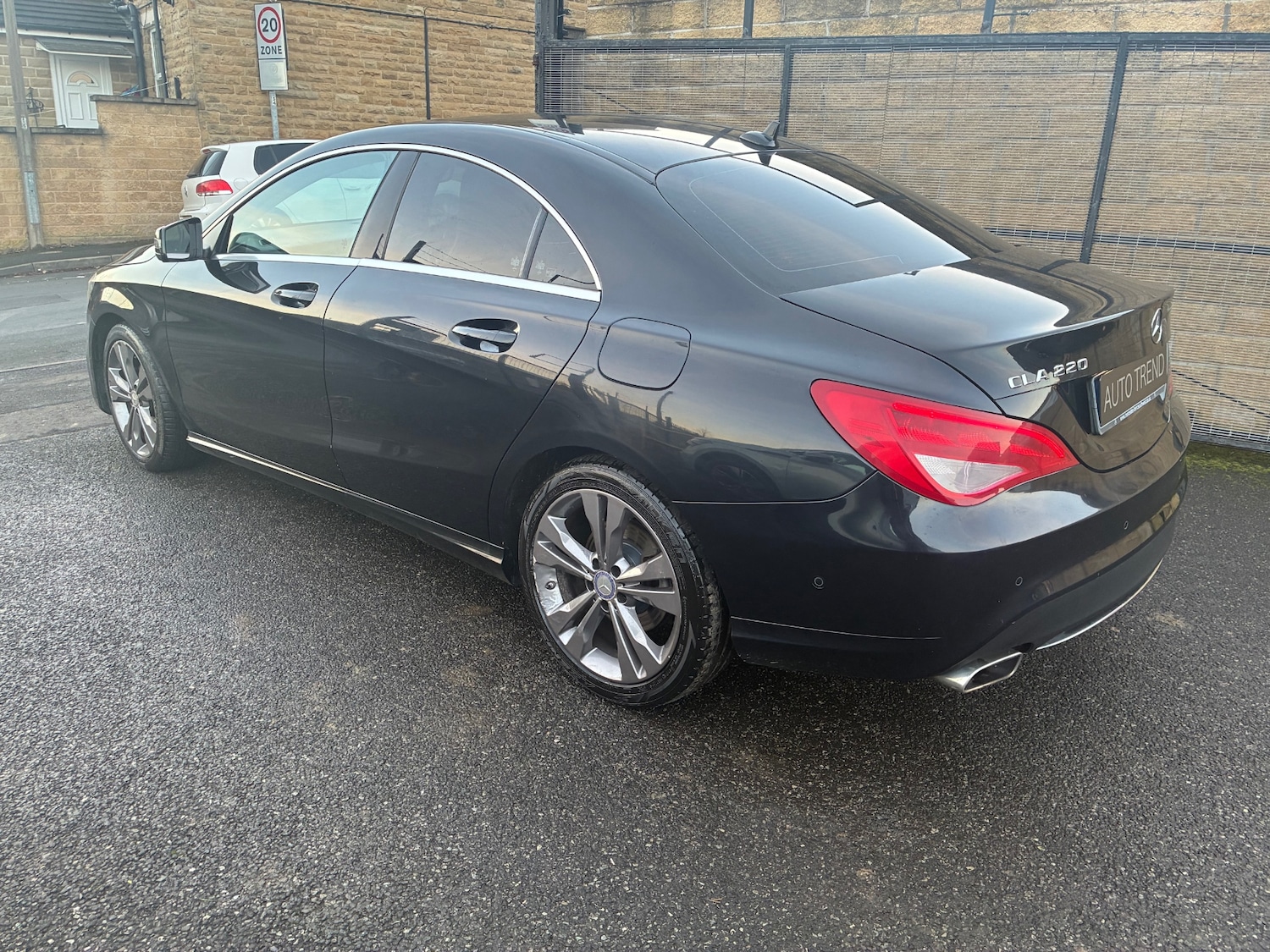 Used Mercedes-Benz CLA 2015 for sale - 77127579: Photo 21