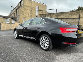 Used Skoda Superb 2019 for sale - 79830506: Photo