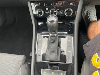 Used Skoda Superb 2019 for sale - 79830506: Photo