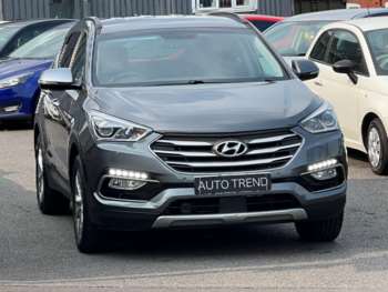 Used Hyundai Santa Fe 2017 for sale - 74822027: Photo