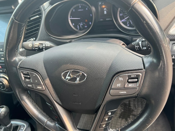 Used Hyundai Santa Fe 2017 for sale - 74822027: Photo 7