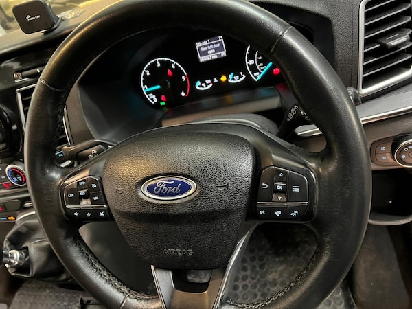 Used Ford Tourneo Custom 2018 for sale - 73010179: Photo 10