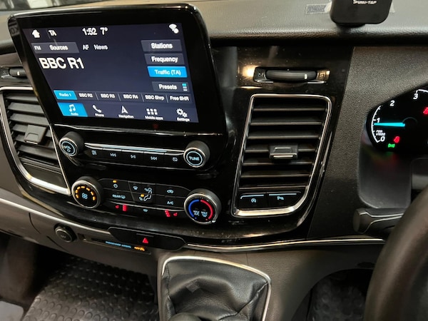 Used Ford Tourneo Custom 2018 for sale - 73010179: Photo 11