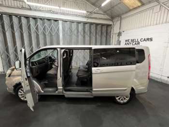 Used Ford Tourneo Custom 2018 for sale - 73010179: Photo