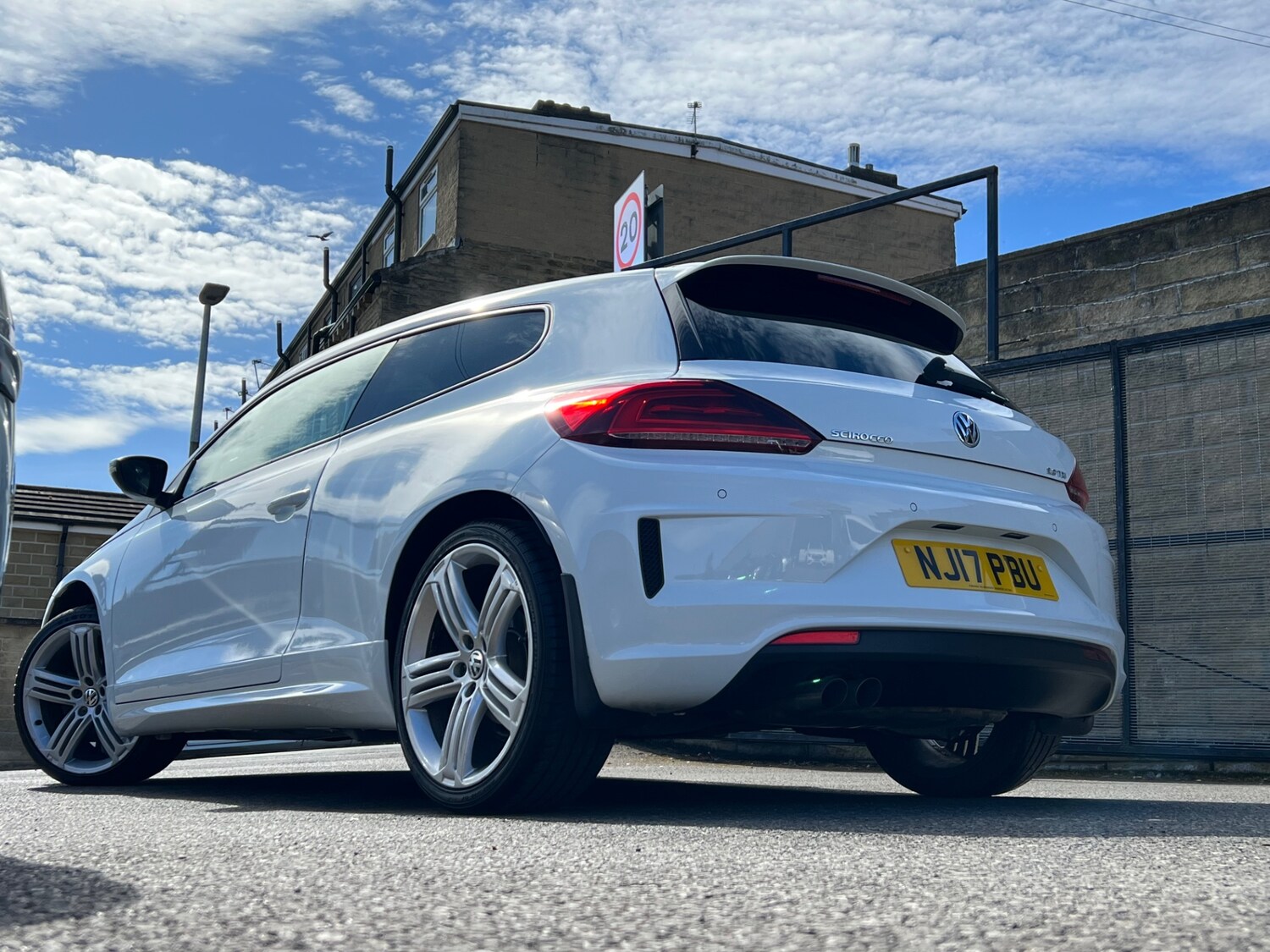 Used Volkswagen Scirocco 2017 for sale - 78143718: Photo 17