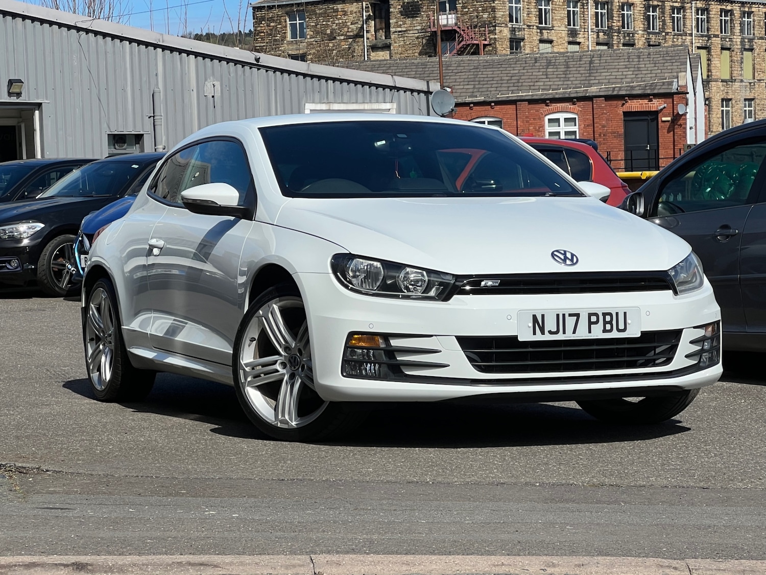 Used Volkswagen Scirocco 2017 for sale - 78143718: Photo 2