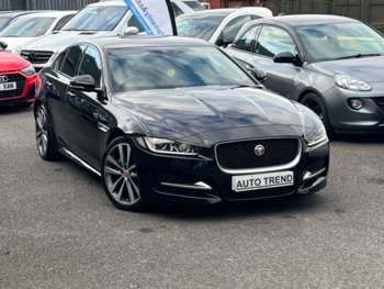Used Jaguar XE 2017 for sale - 74406982: Photo
