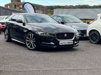 Used Jaguar XE 2017 for sale - 74406982: Photo