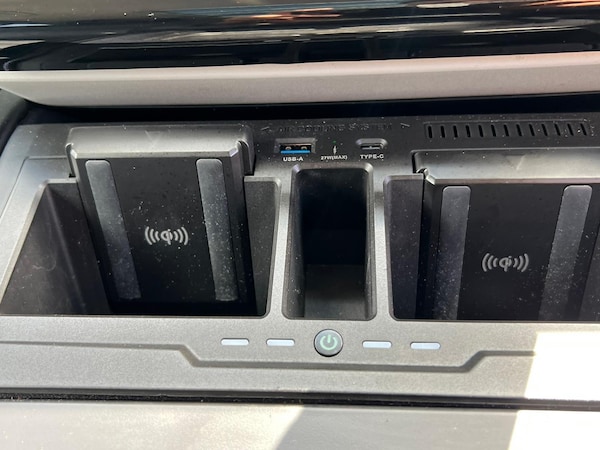 Used Land Rover Defender 2022 for sale - 75542259: Photo 46