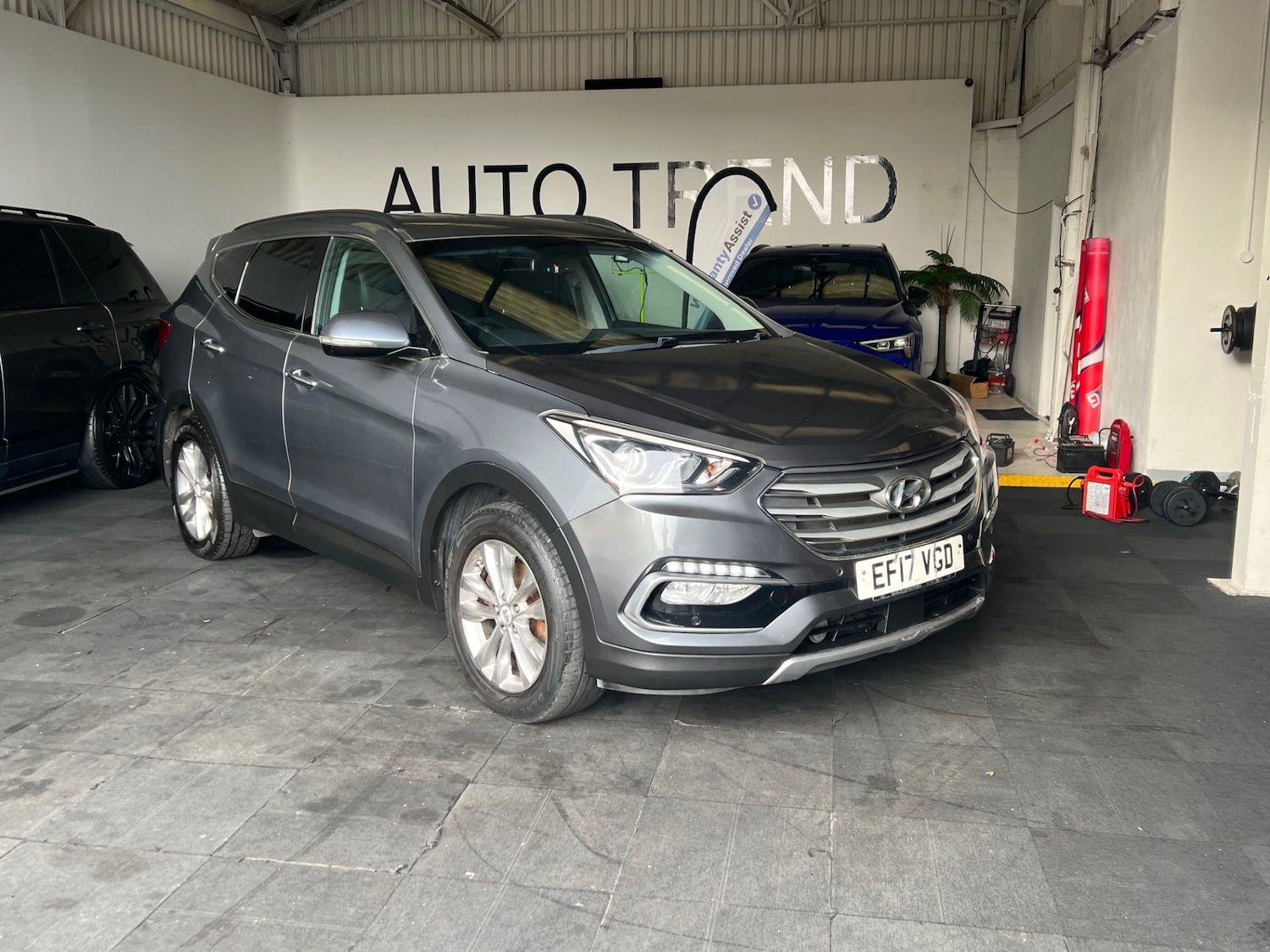 Used Hyundai Santa Fe 2017 for sale - 77675754: Photo 17