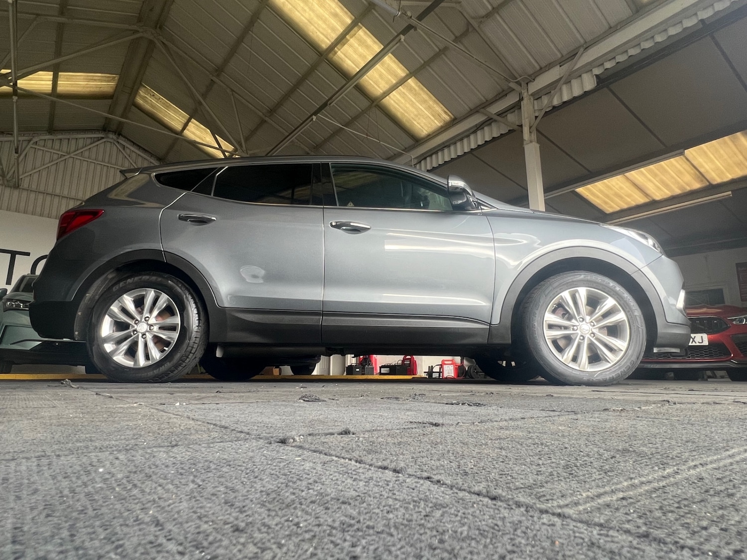 Used Hyundai Santa Fe 2017 for sale - 77675754: Photo 4