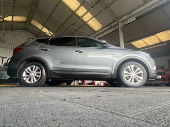 Used Hyundai Santa Fe 2017 for sale - 77675754: Photo