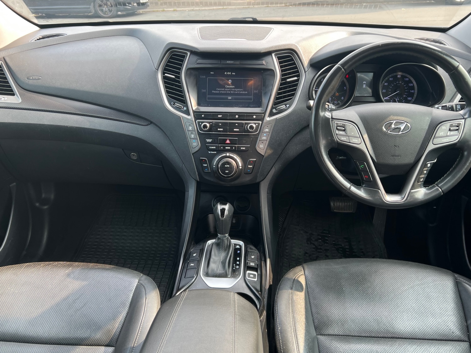 Used Hyundai Santa Fe 2017 for sale - 77675754: Photo 6