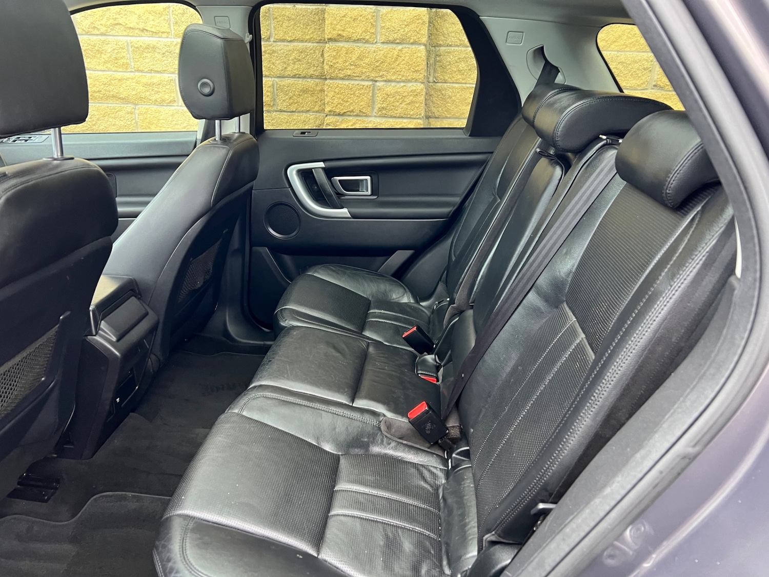 Used Land Rover Discovery Sport 2016 for sale - 77873643: Photo 12