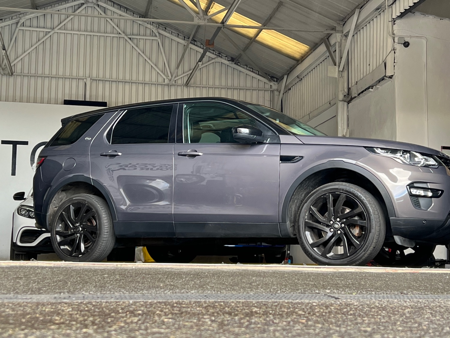 Used Land Rover Discovery Sport 2016 for sale - 77873643: Photo 15