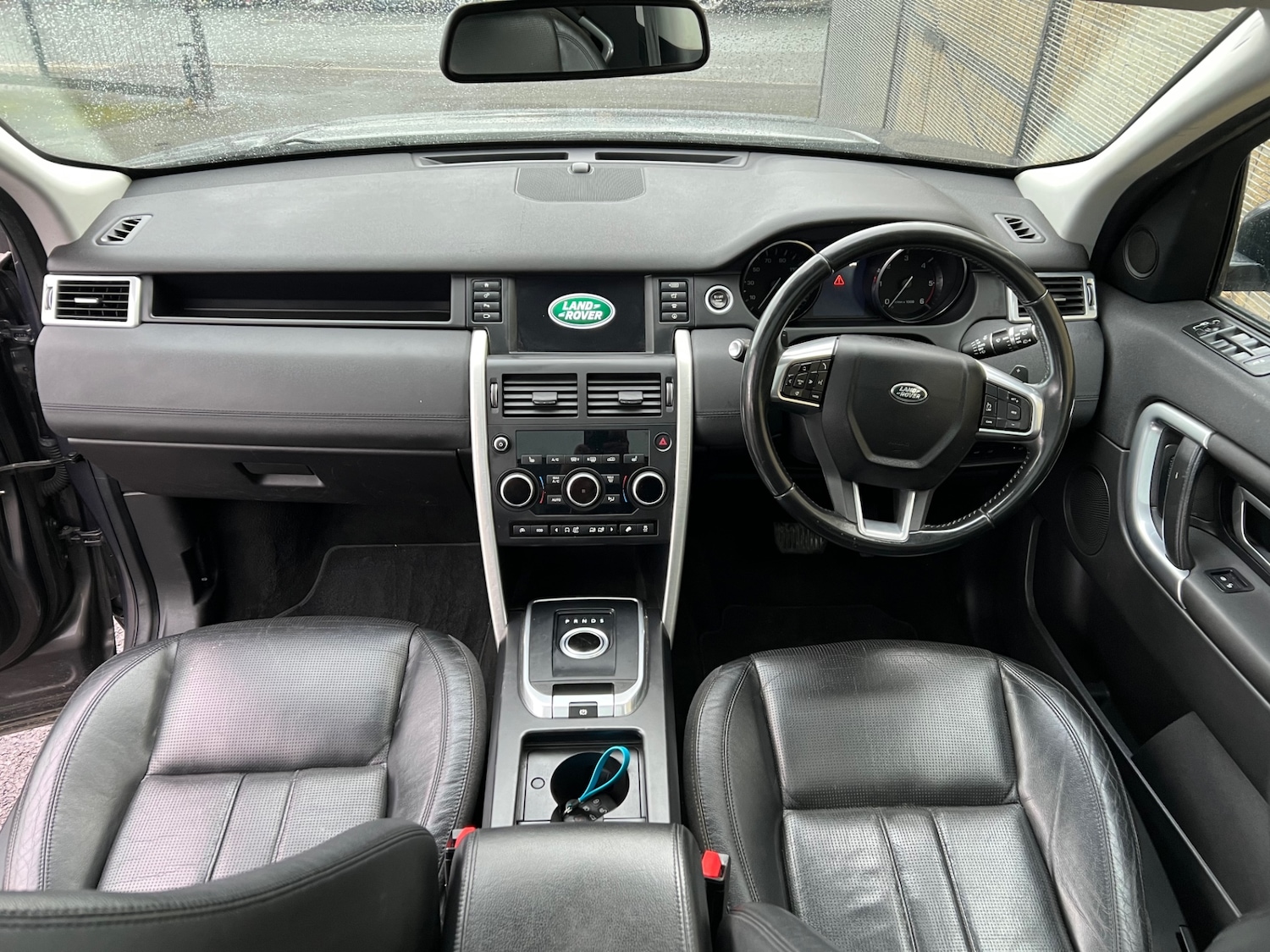 Used Land Rover Discovery Sport 2016 for sale - 77873643: Photo 16