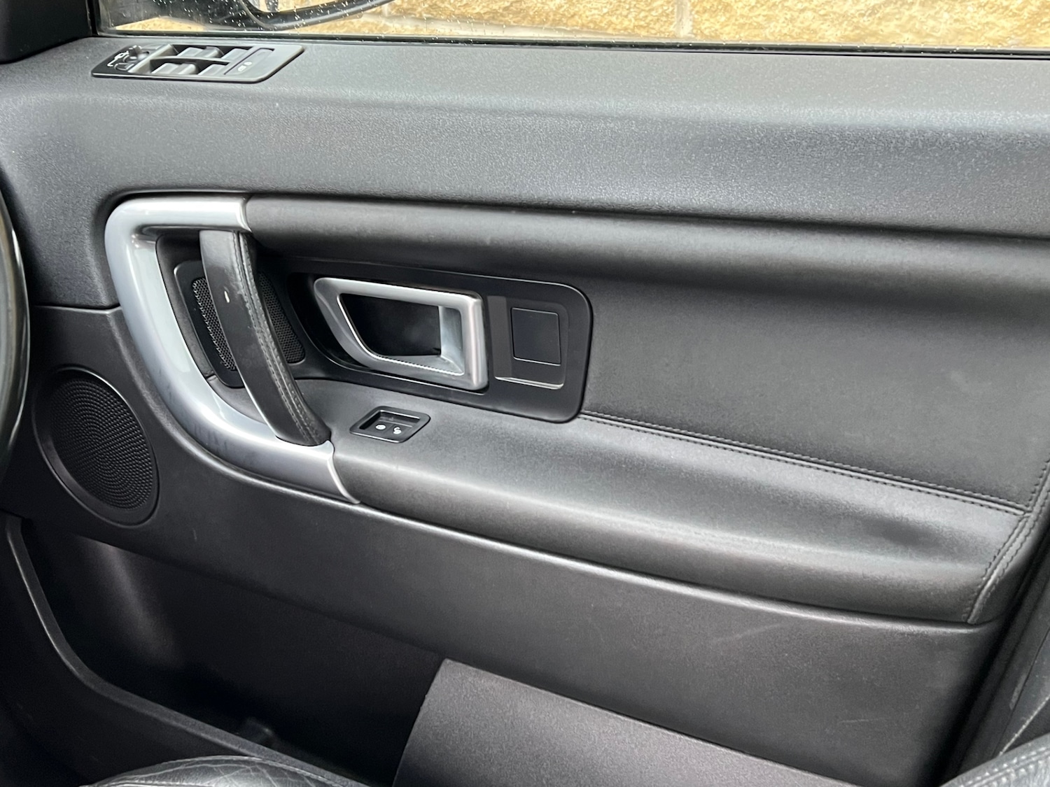 Used Land Rover Discovery Sport 2016 for sale - 77873643: Photo 19