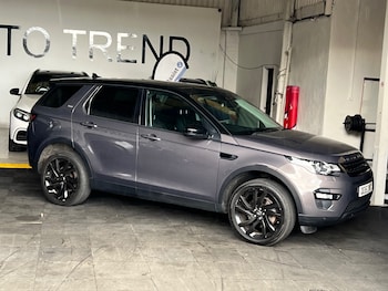 Used Land Rover Discovery Sport 2016 for sale - 77873643: Photo