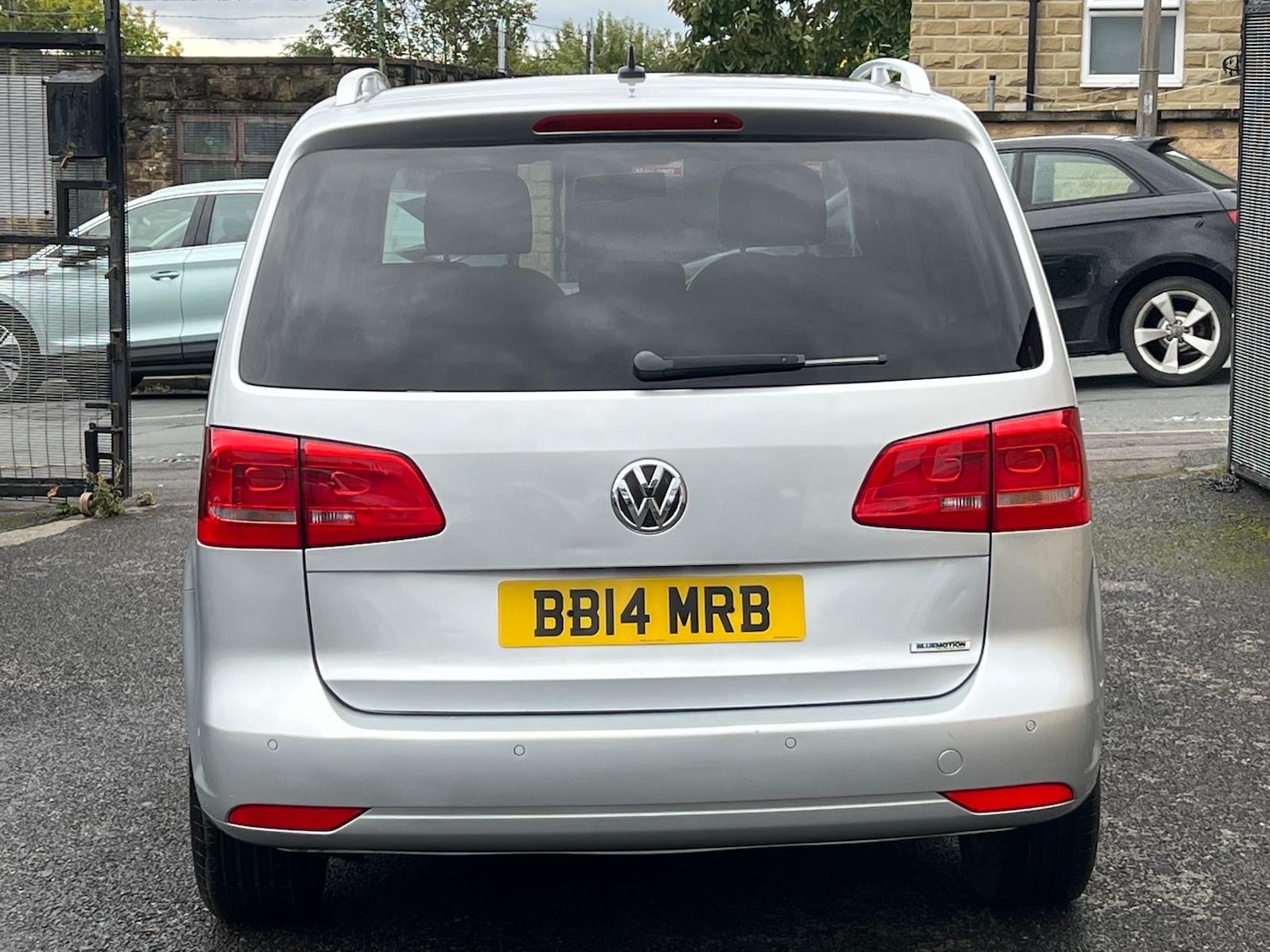 Used Volkswagen Touran 2014 for sale - 76128829: Photo 24