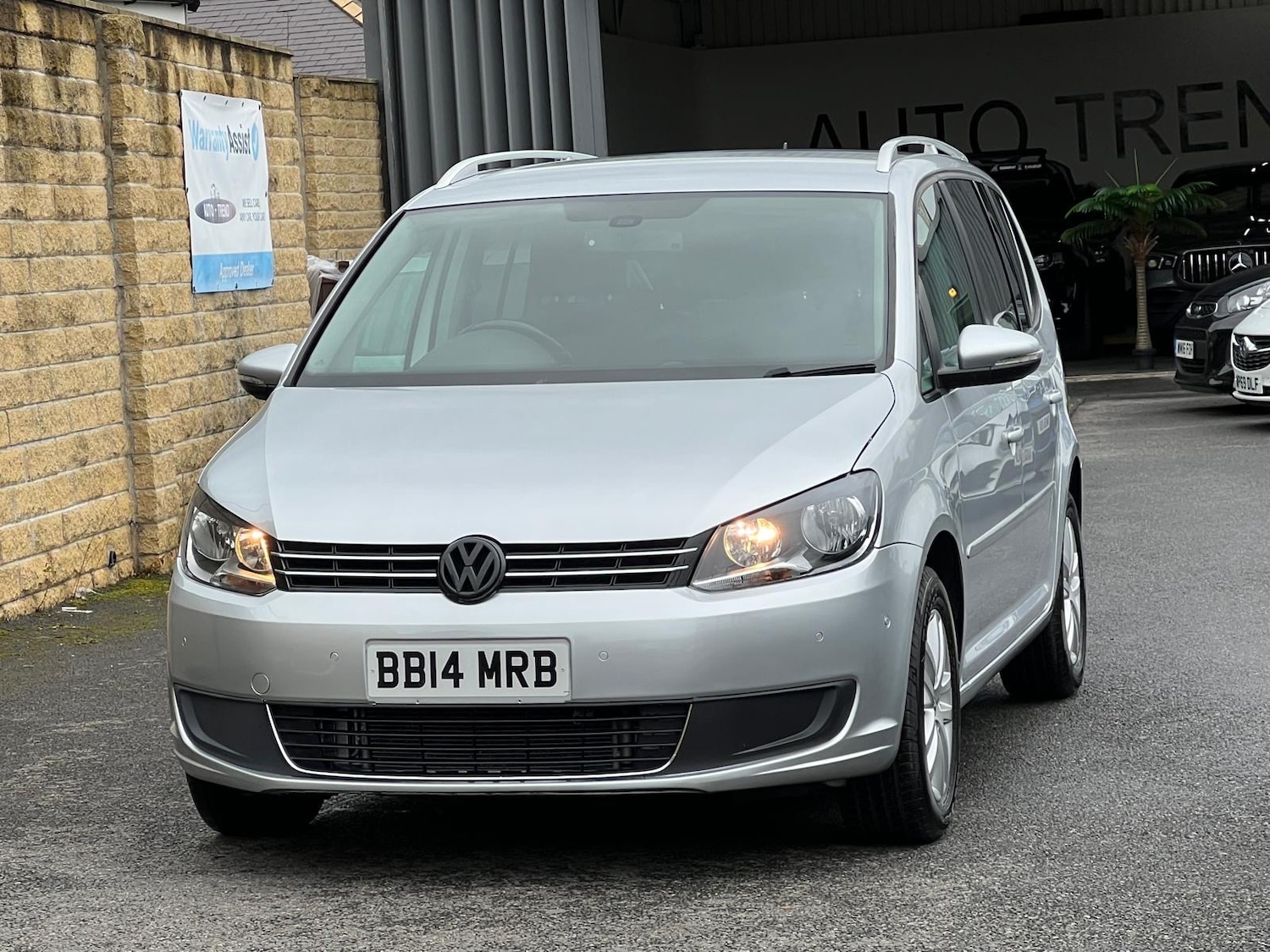 Used Volkswagen Touran 2014 for sale - 76128829: Photo 3