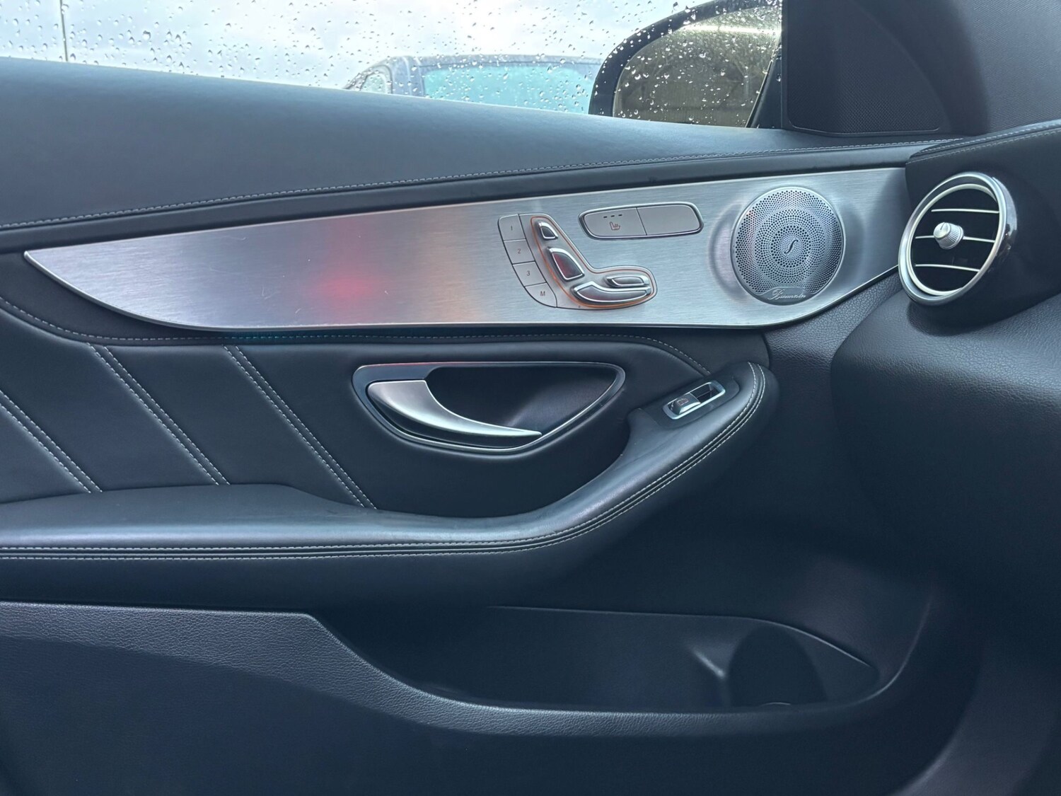 Used Mercedes-Benz C Class 2016 for sale - 76322744: Photo 25