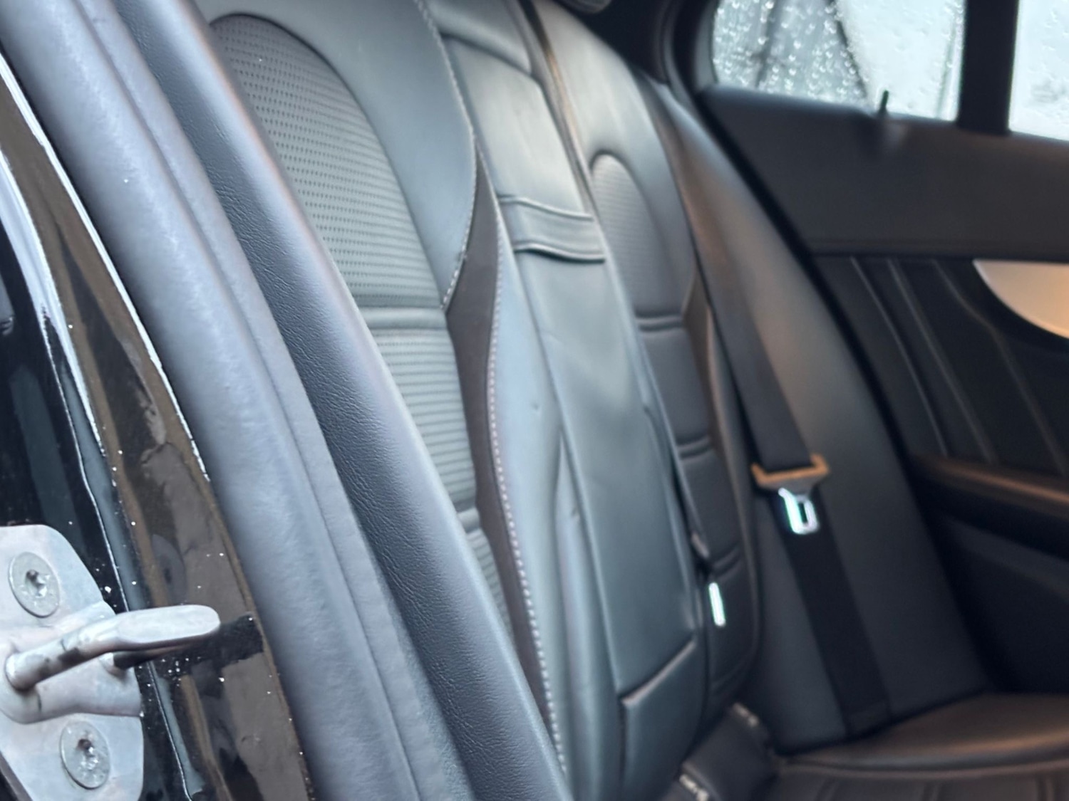 Used Mercedes-Benz C Class 2016 for sale - 76322744: Photo 34