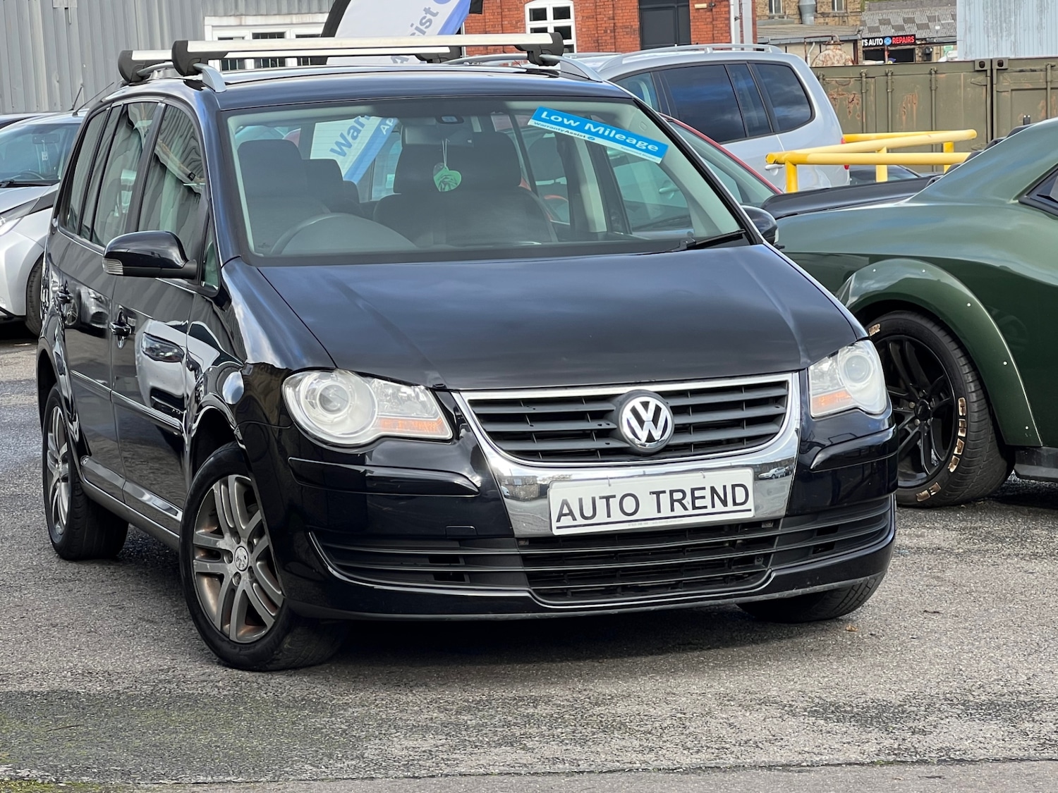 Used Volkswagen Touran 2008 for sale - 76353722: Photo 1