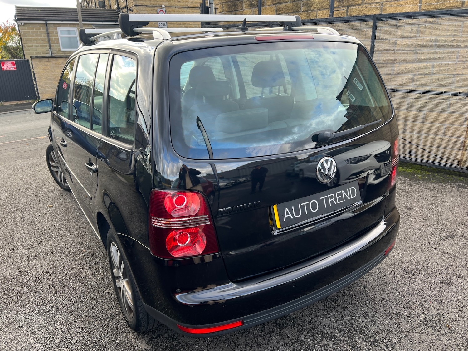 Used Volkswagen Touran 2008 for sale - 76353722: Photo 12