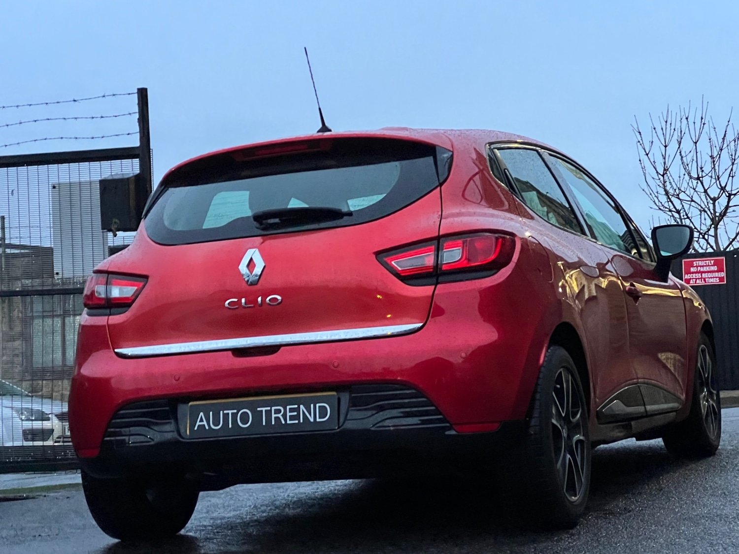 Used Renault Clio 2014 for sale - 76534099: Photo 12