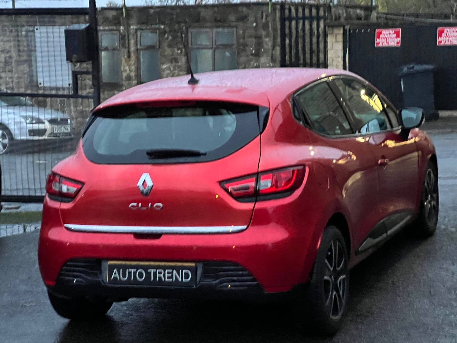 Used Renault Clio 2014 for sale - 76534099: Photo 13