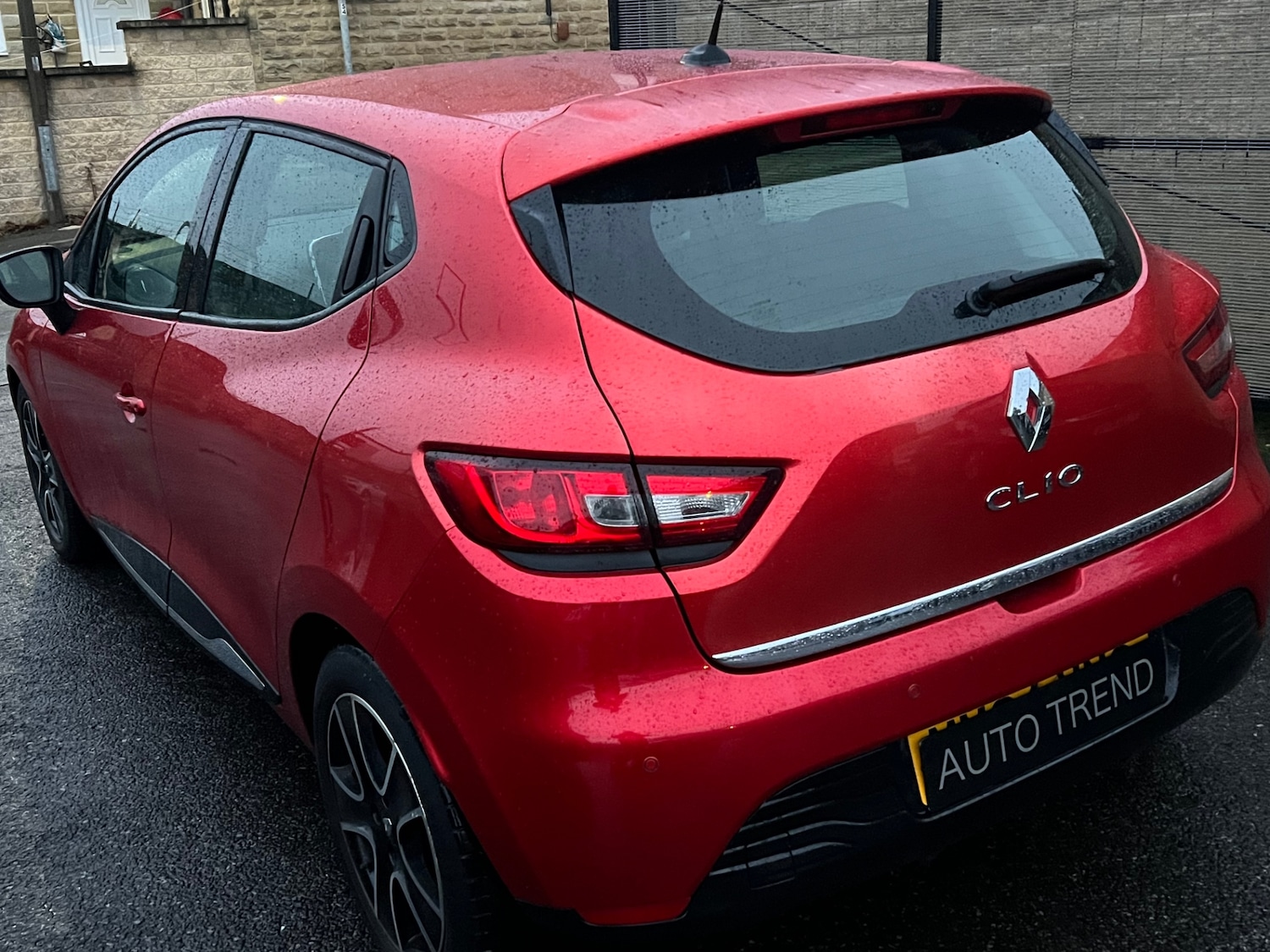 Used Renault Clio 2014 for sale - 76534099: Photo 15