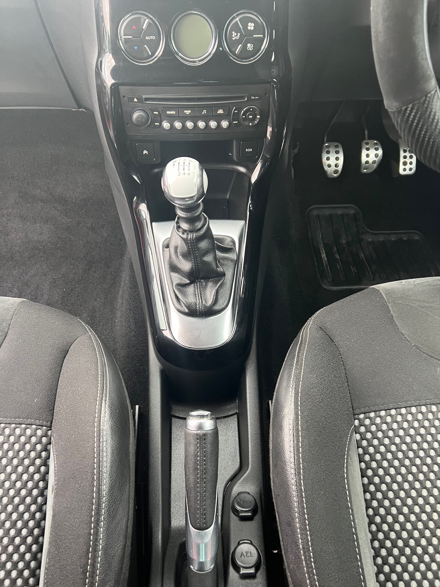 Used Citroen DS3 2011 for sale - 76554370: Photo 8