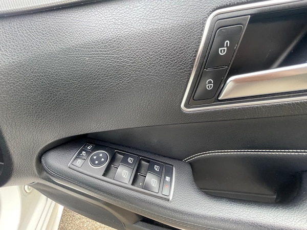 Used Mercedes-Benz E Class 2016 for sale - 73897984: Photo 10